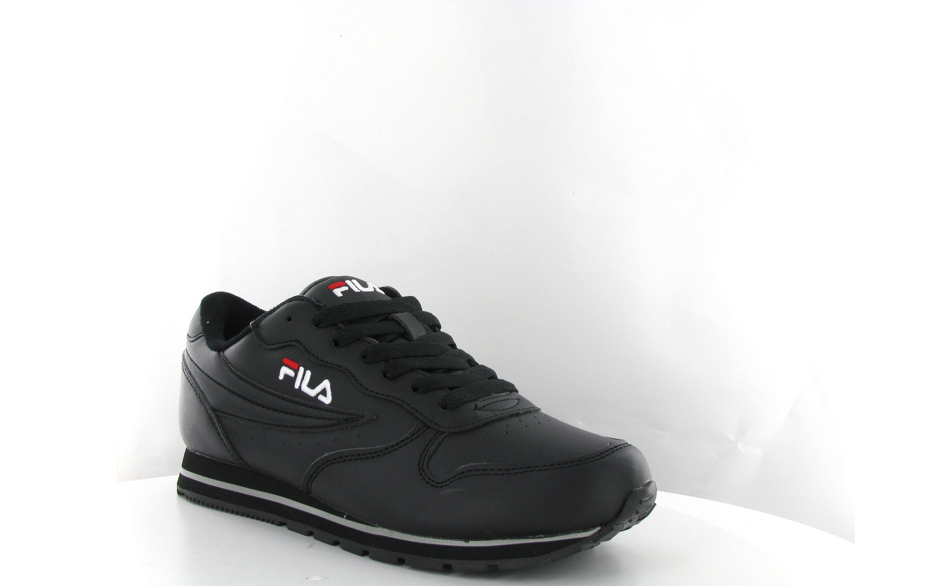 fila orbit sneakers