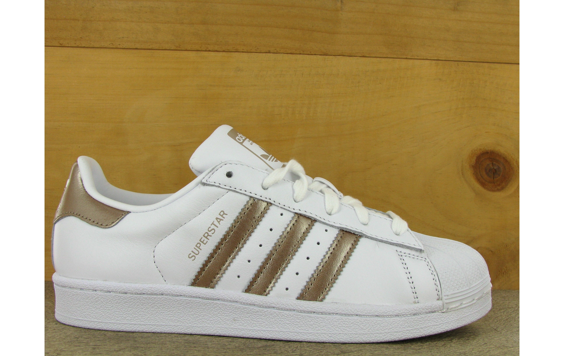 cg5463 adidas superstar