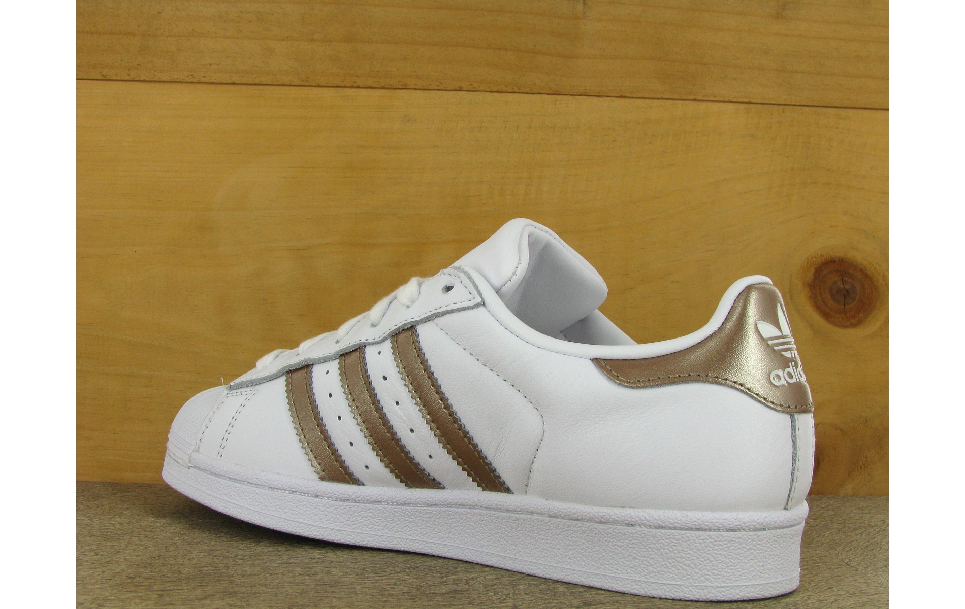 cg5463 adidas superstar