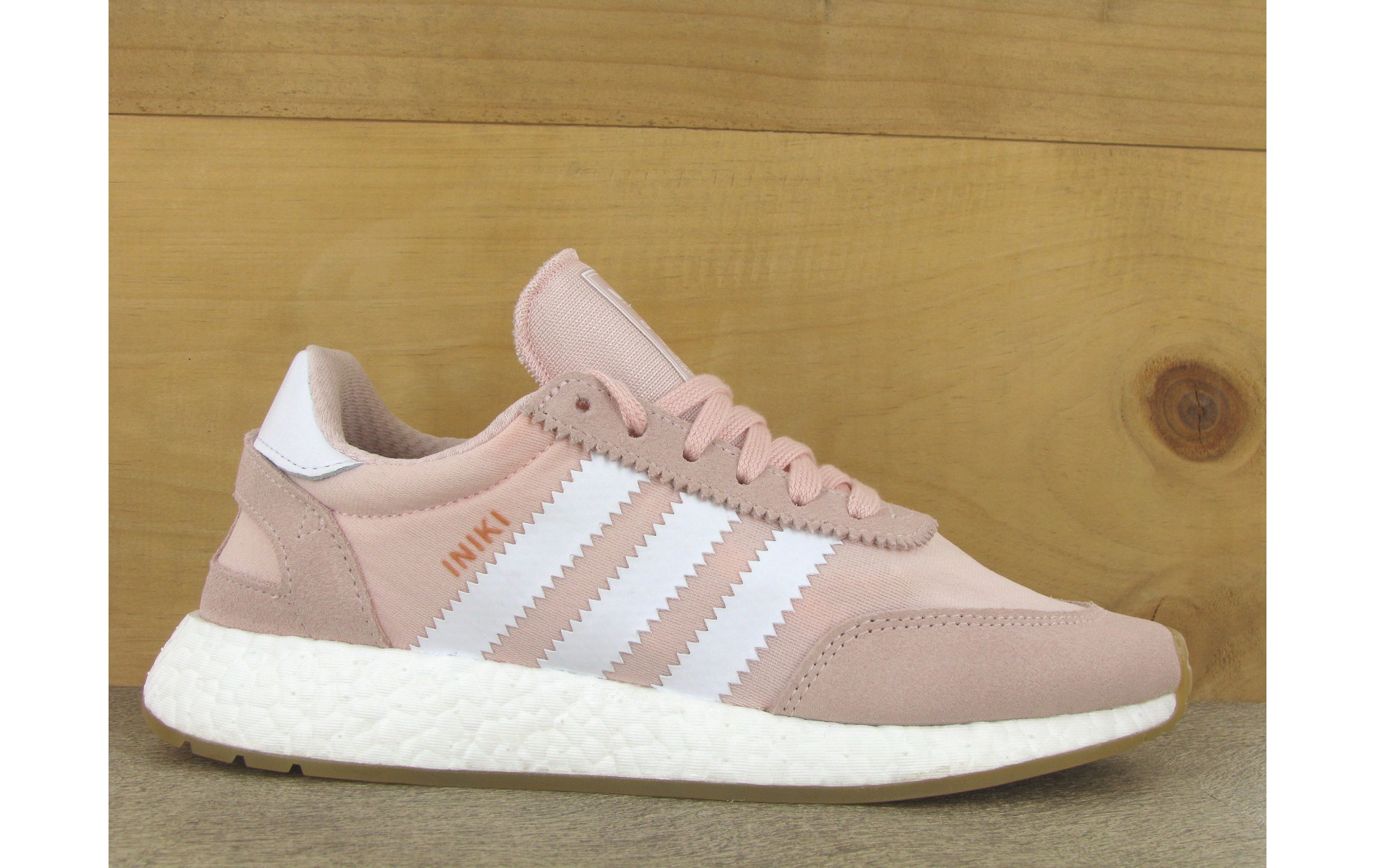 Adidas iniki runner w rose