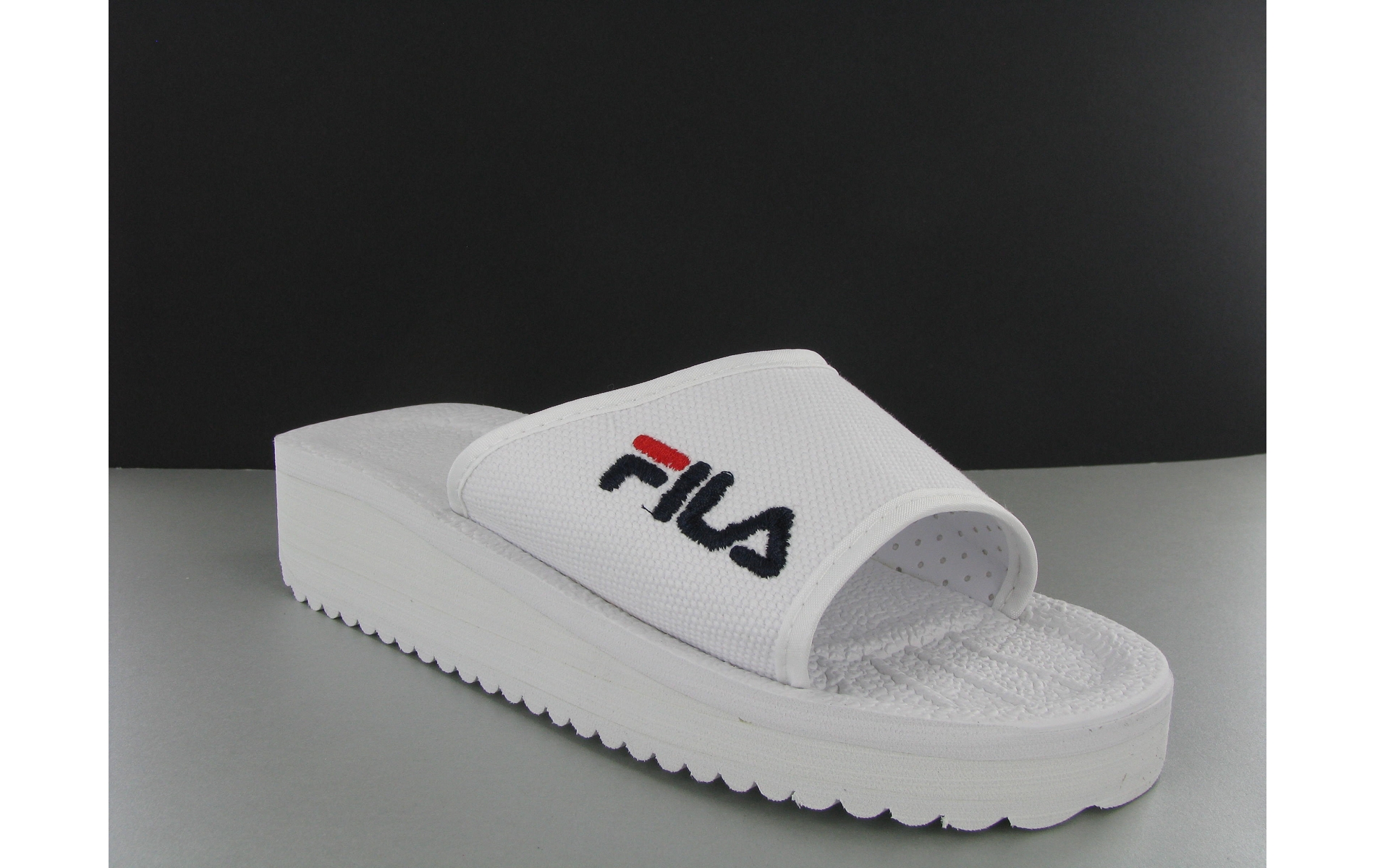 Fila tomaia slipper blanc