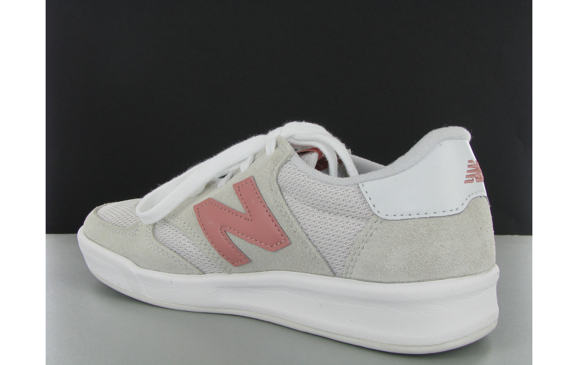 New balance wrt300 Beige on sale